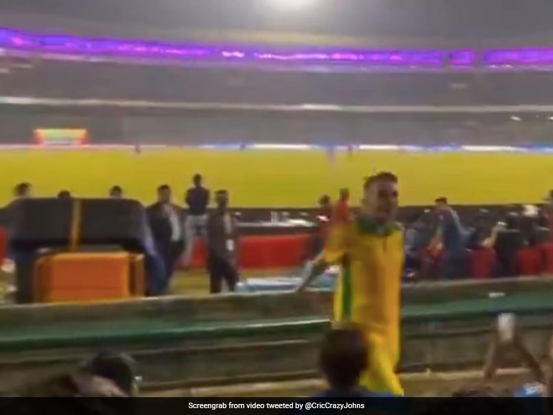 Watch: Aus Fan's "Bharat Mata Ki Jai" Chants During Game vs India Go Viral