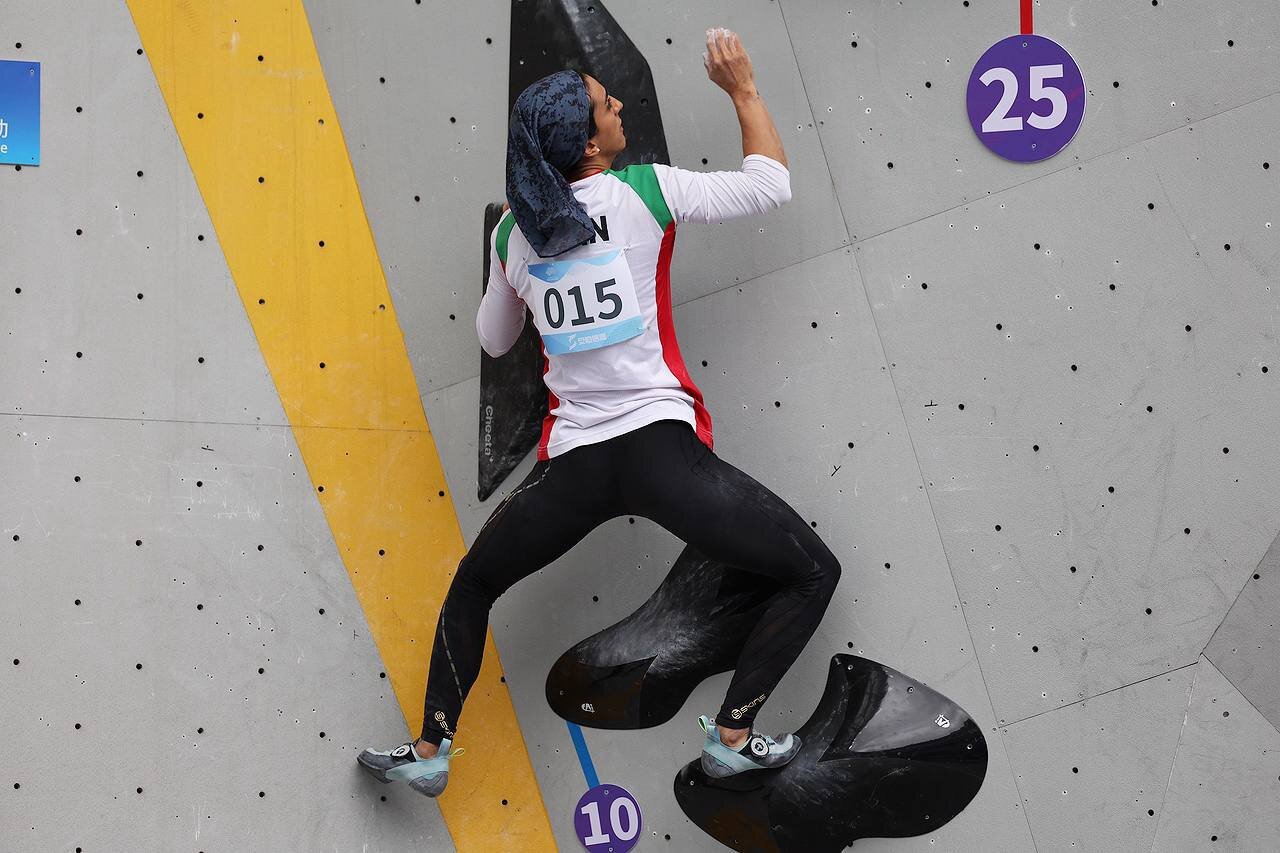 Iran’s Rekabi cruises into final at Asian Climbing Cup