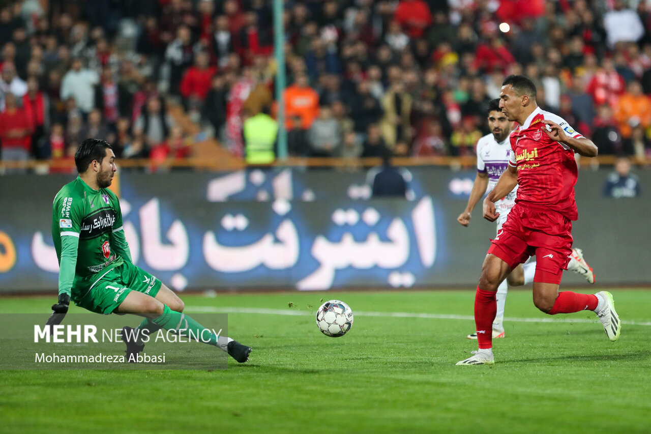 Persepolis vs Havadar in Iran professional league