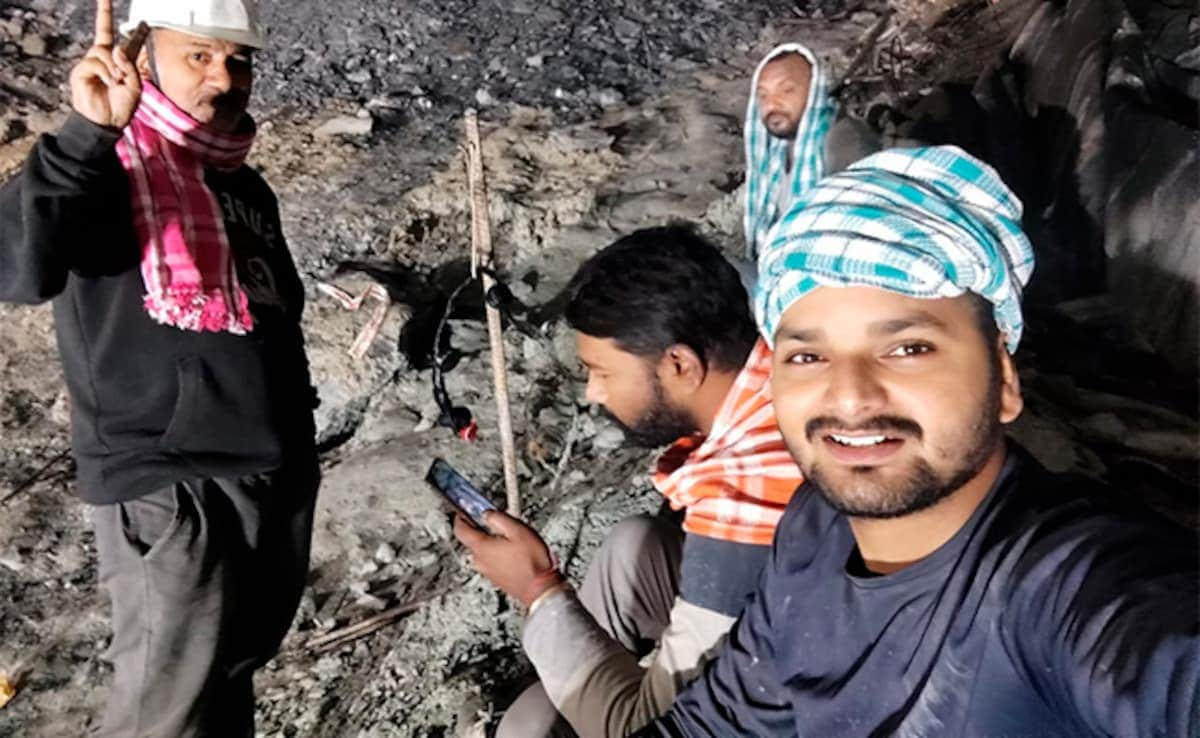 Smiles, Selfies And Meals: Exclusive Pics Of Workers Inside Tunnel