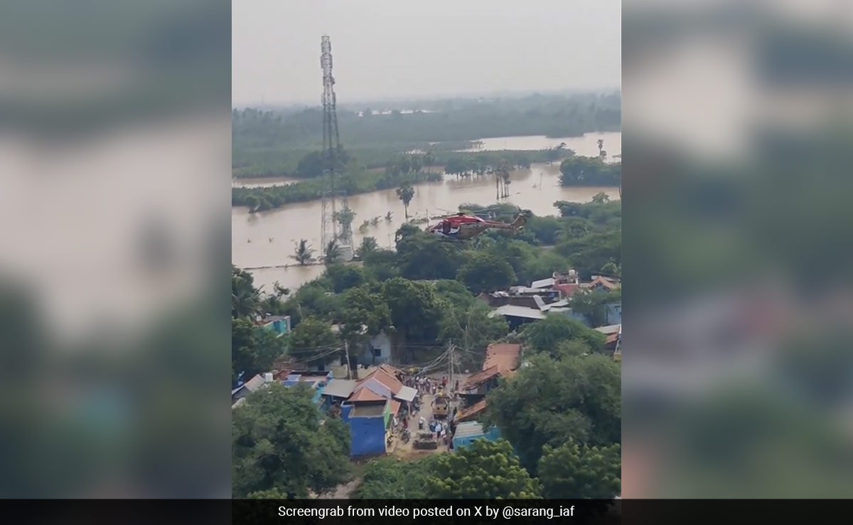 Watch: Sarang Chopper Display Team Air-Drops Food In Flood-Hit Tamil Nadu