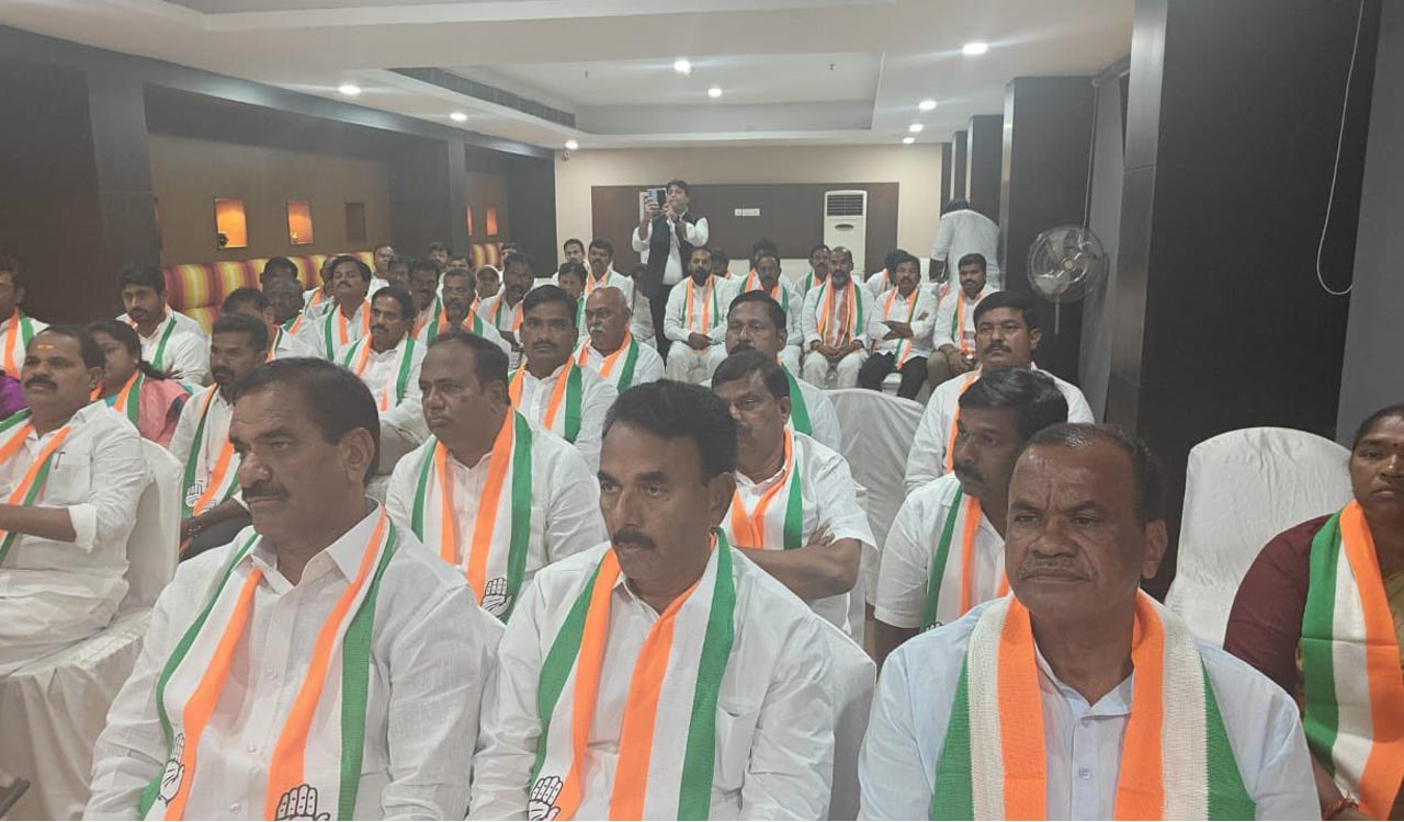 Telangana Congress MLAs meet to elect leader