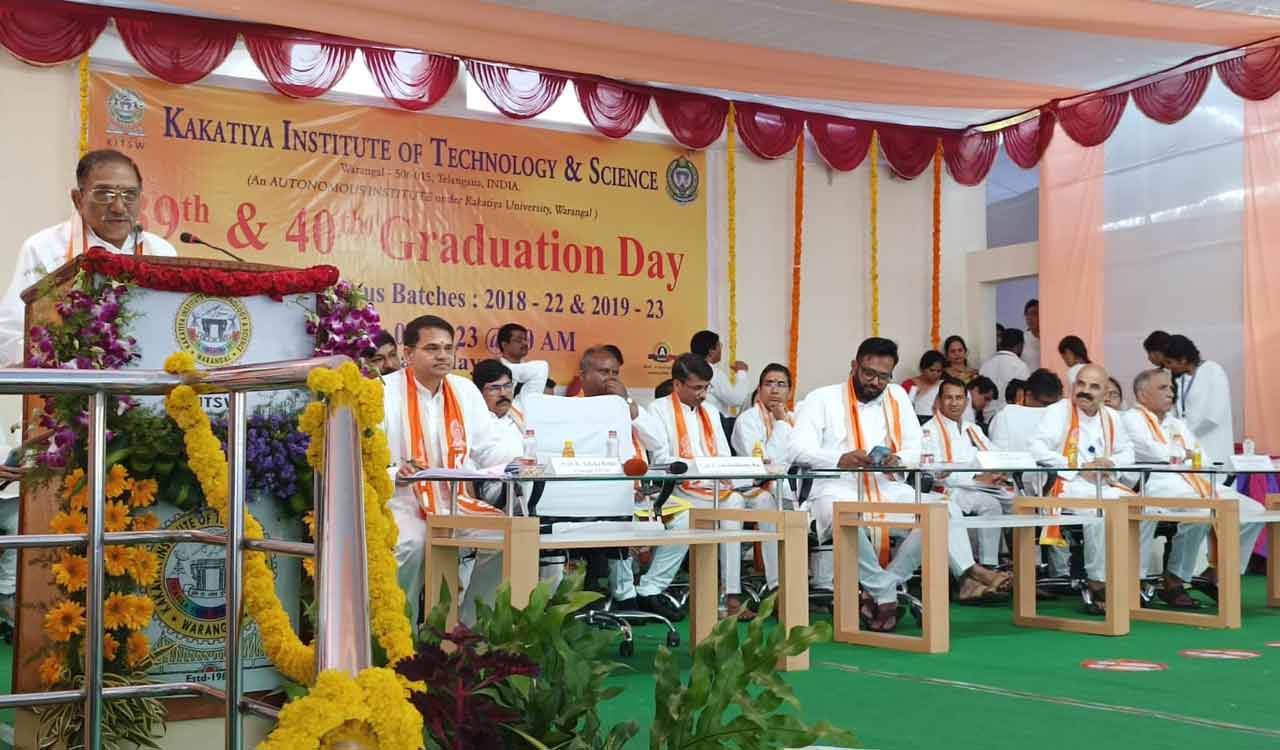 KITS Warangal celebrates dual graduation ceremony