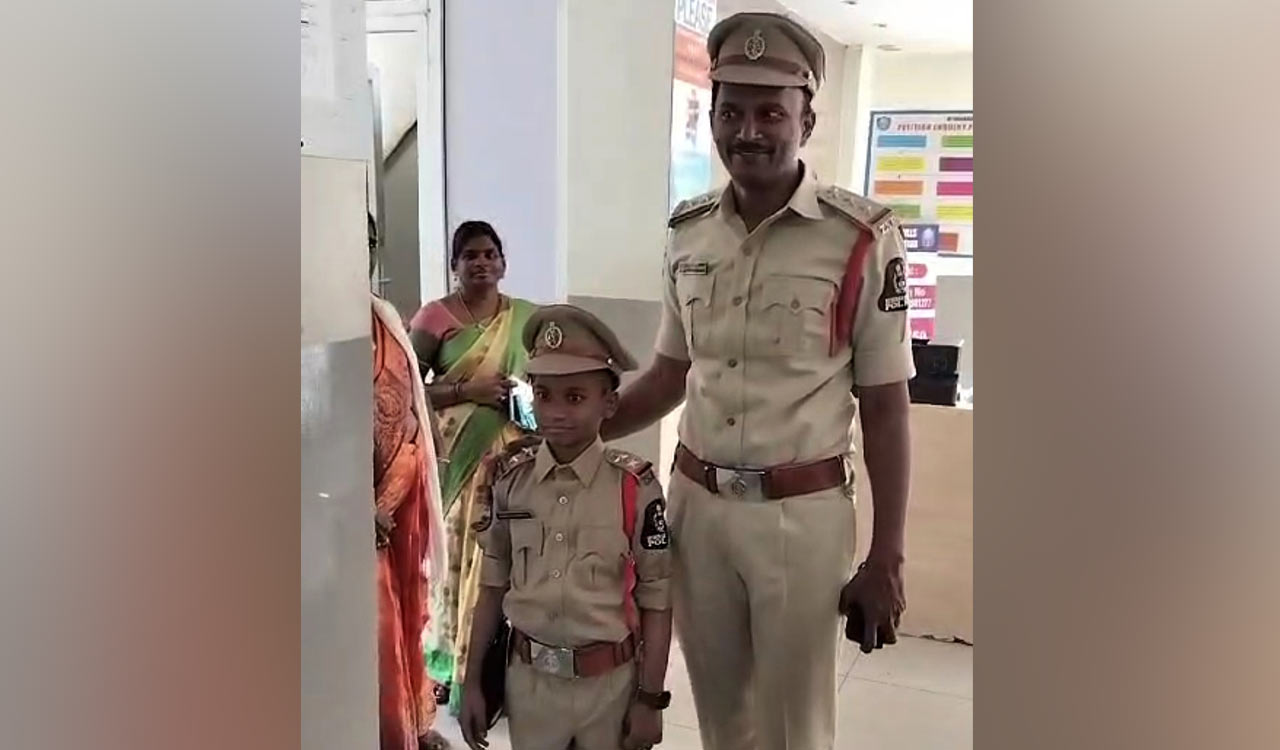 Hyderabad: Seven-year-old boy fulfills wish to become cop