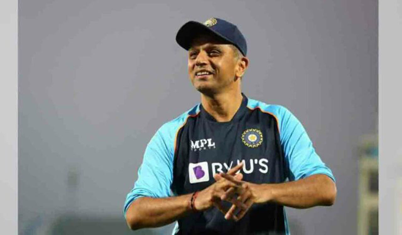 Samit Dravid impresses with bat and ball, echoes Rahul Dravid’s style