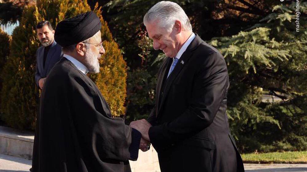 Raeisi officially welcomes Cuban president in Tehran