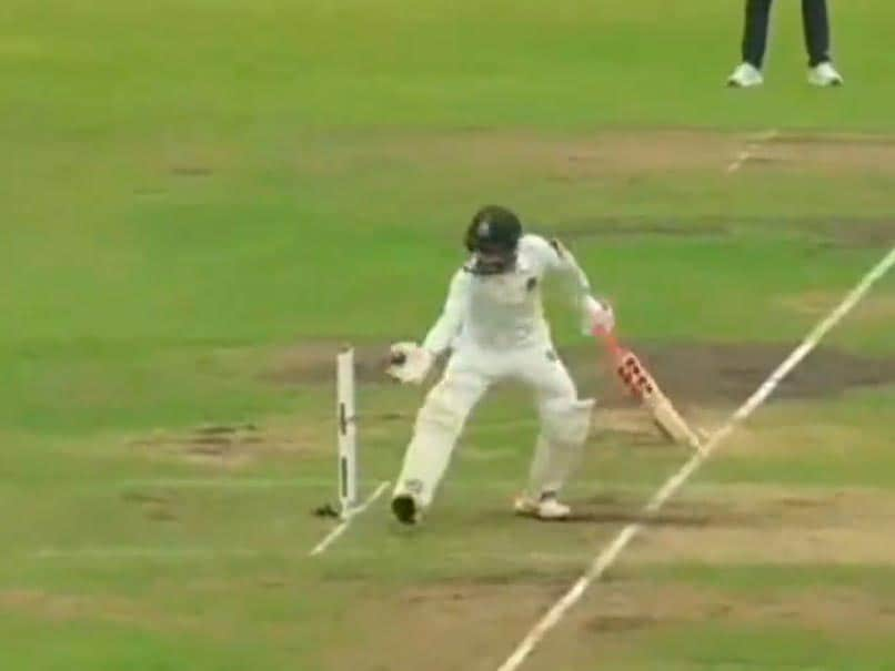 Internet Trolls Mushfiqur After 'Handling The Ball'. Eng Legend Joins In