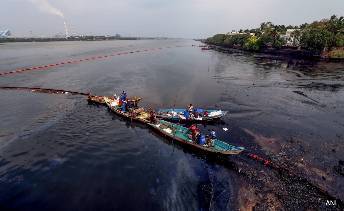 MK Stalin Announces Compensation For Families Hit By Chennai Oil Spill