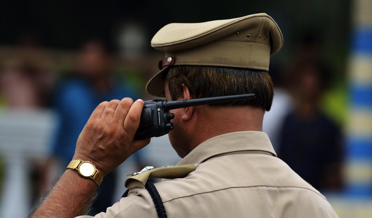 Hyderabad: Cops on look out for former MLA’s son who rammed his car into police barricade