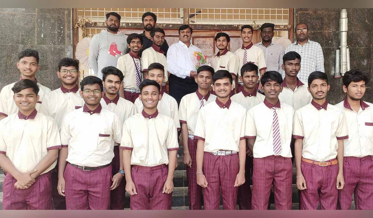 20 students from TSWR CoE-Bellampalli qualify in AIFSET