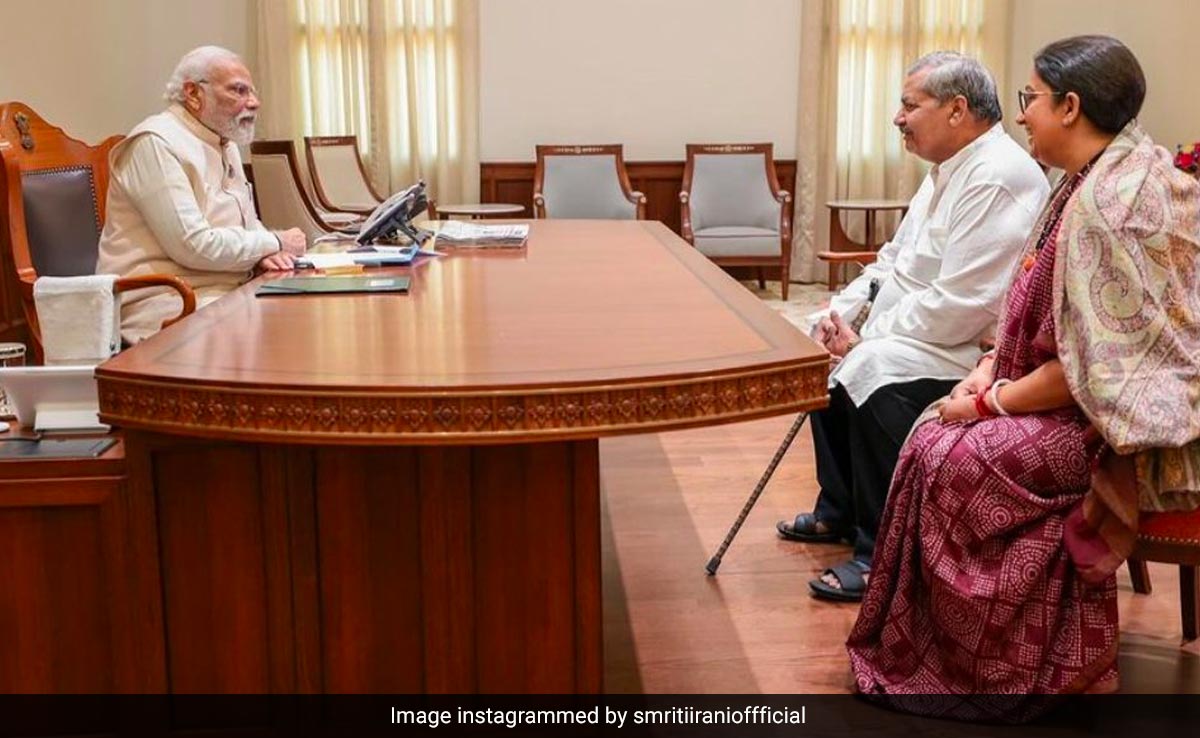 "When Boss Meets Father": Smriti Irani's "PTM" Post Featuring PM Modi