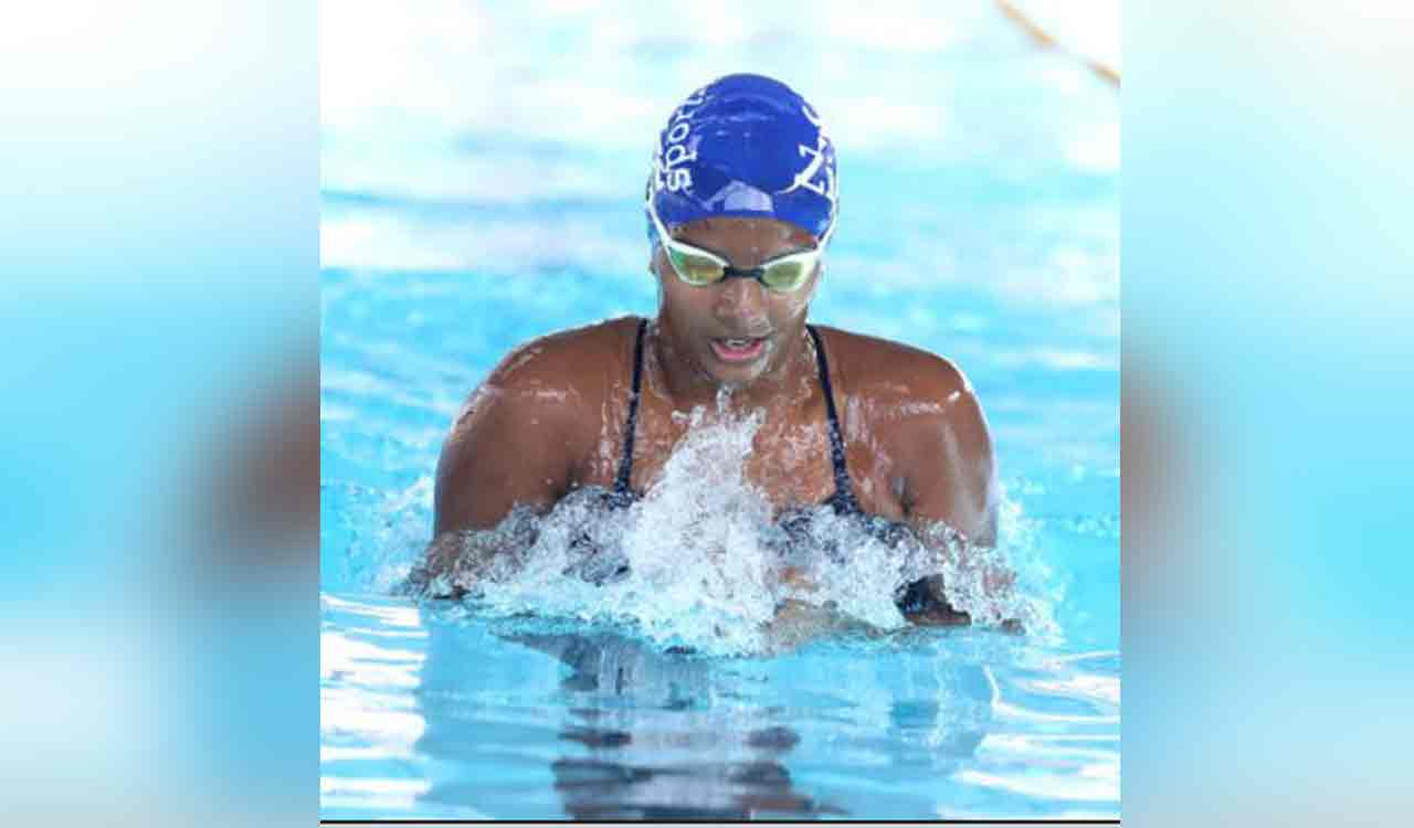 RR’s Nithya rules the waters with five gold medals