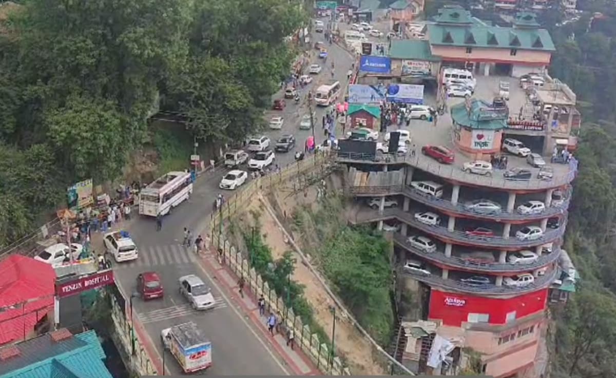 Video: Amid Festive Rush, Over 55,000 Vehicles Enter Shimla In 3 Days