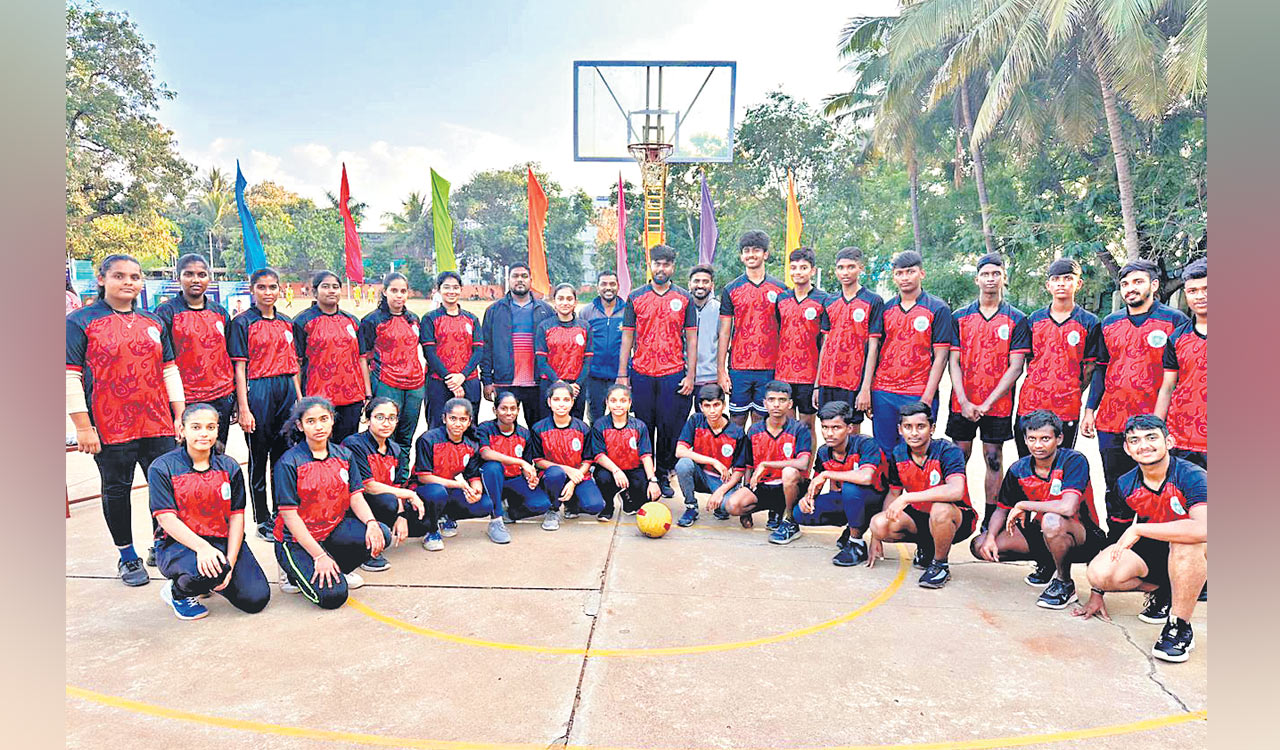 Dheeraj, Siri to lead Telangana boys and girls’ throwball teams