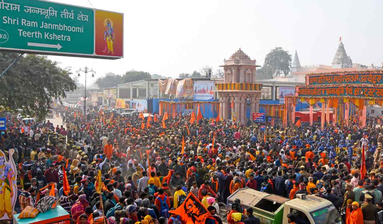 19 lakh devotees pray in Ayodhya during first week