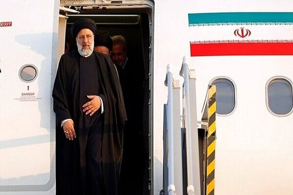 Iran's Raeisi arrive Ankara to meet Erdogan