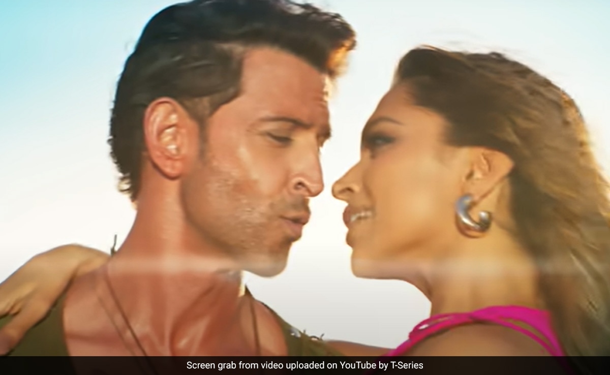 "Soar High": To Birthday Girl Deepika, Wish From Fighter Co-Star Hrithik