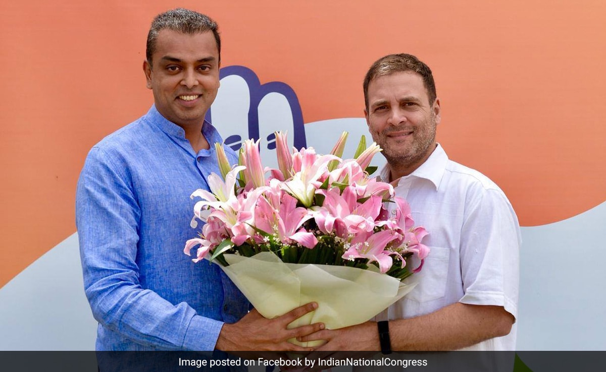 Opinion: Opinion: Rahul Gandhi's Yatra 2.0 Delayed By Fog, Eclipsed By Milind Deora