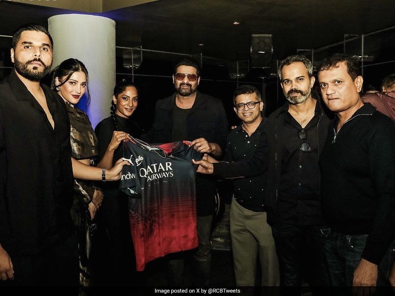 Prabhas And Team Of Salaar Receive RCB Jersey – Picture Breaks Internet