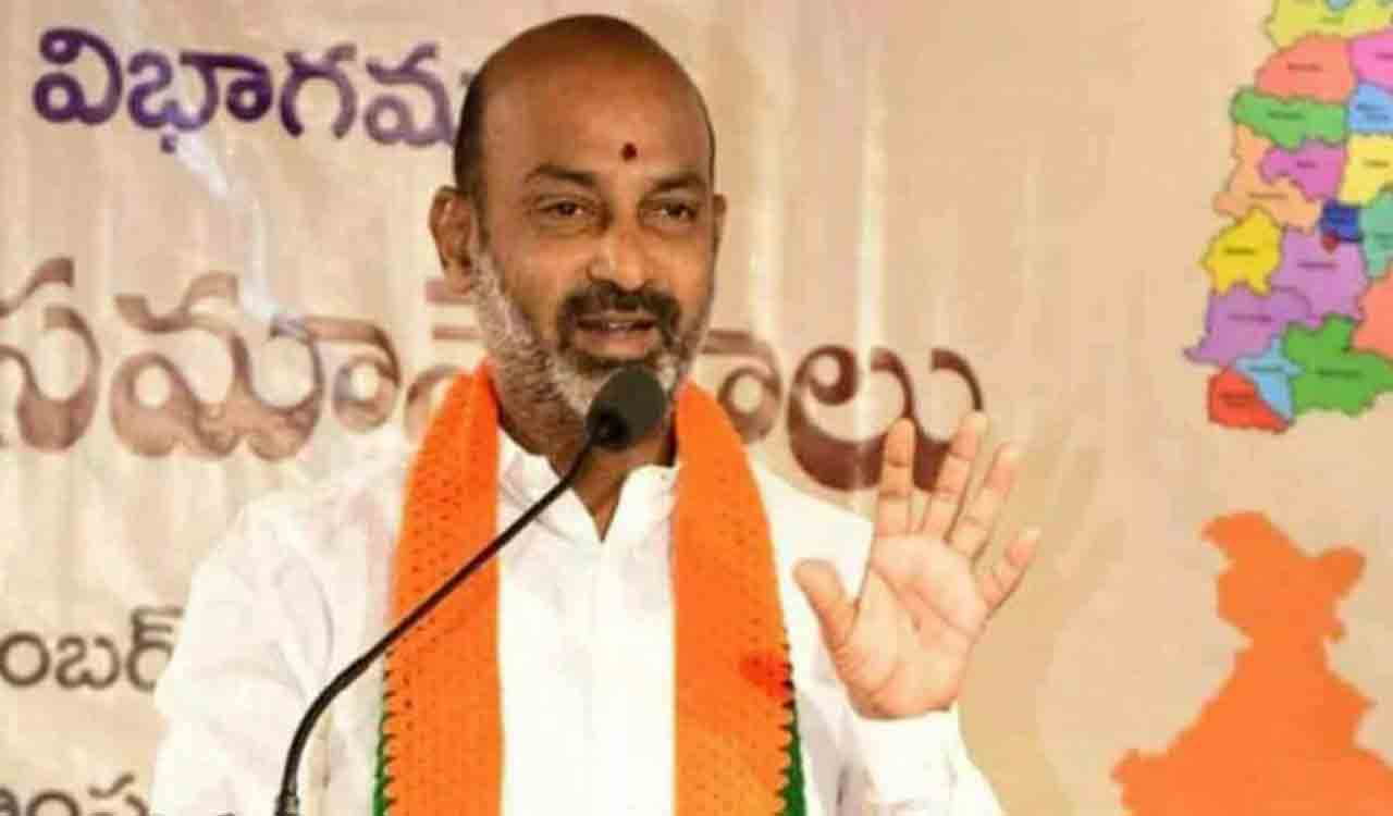 Bandi wants debate with KCR on Karimnagar development