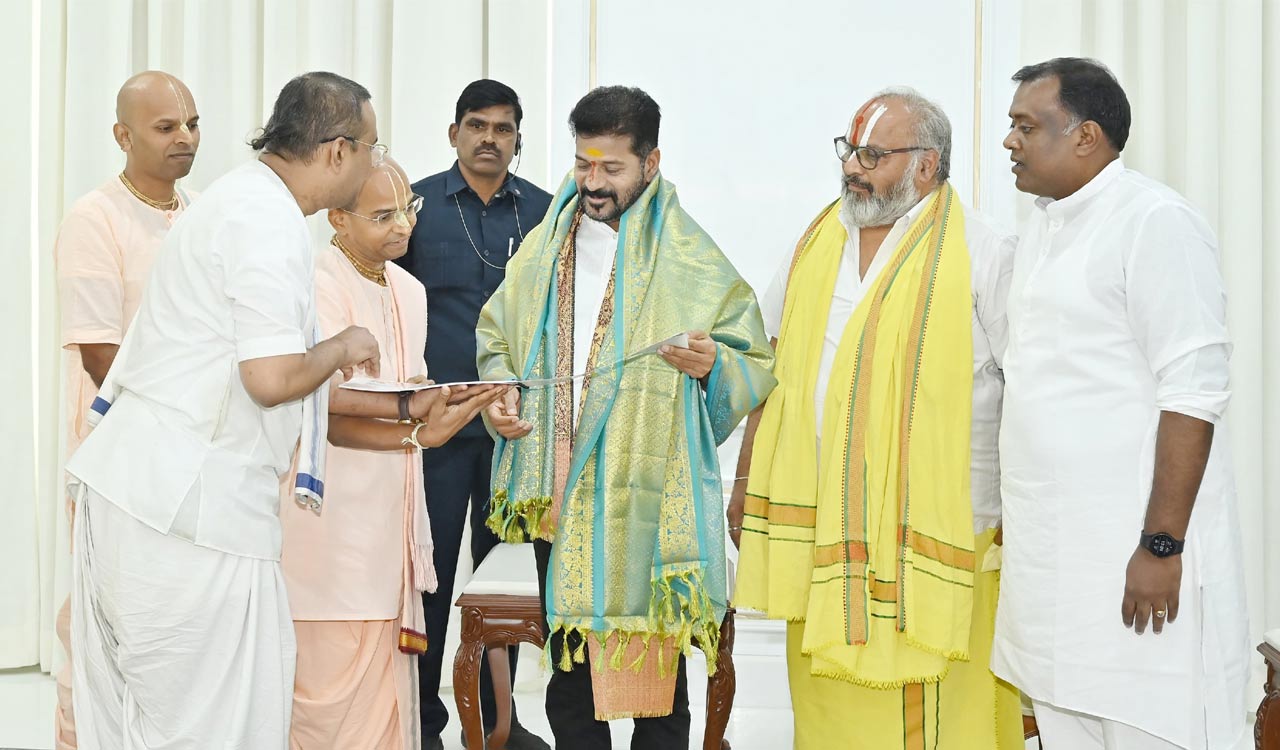 Hyderabad: Satya Gaura Chandra Dasa Prabhu meets CM Revanth Reddy