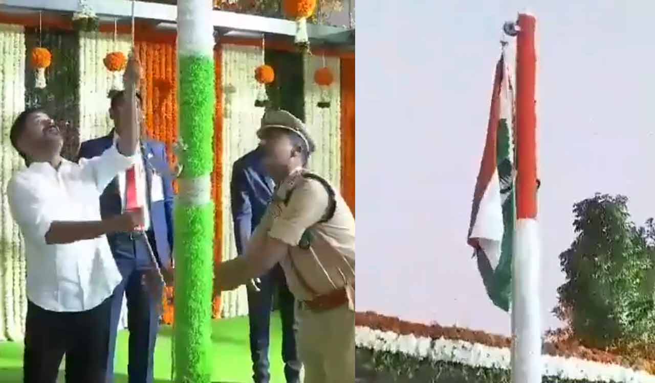 CM Revanth Reddy hoists tricolour at residence