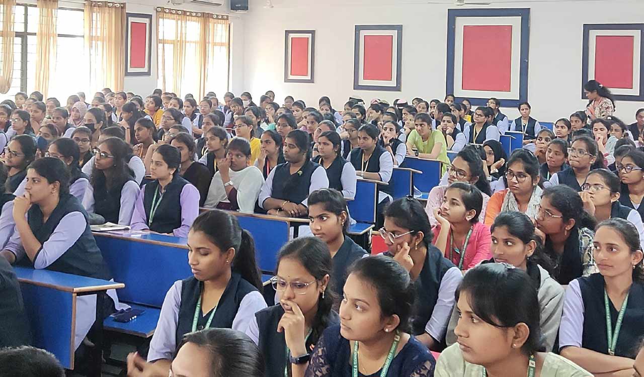 Khammam: Ideathon 2024 commences at Priyadarshini Women’s Engg. College