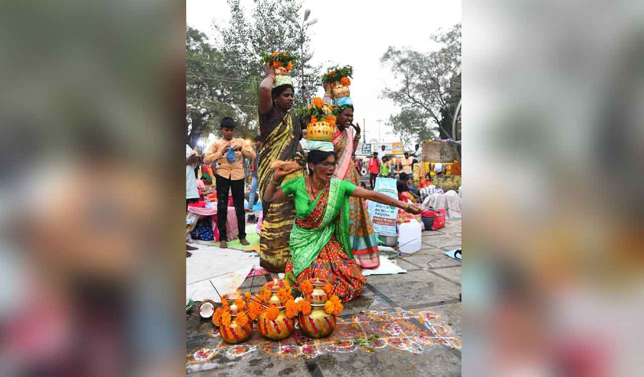 Inavolu Mallanna Jatara begins in Warangal district