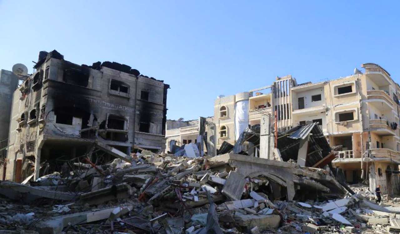 Israeli bombing near Gaza hospital leaves 40 dead or injured