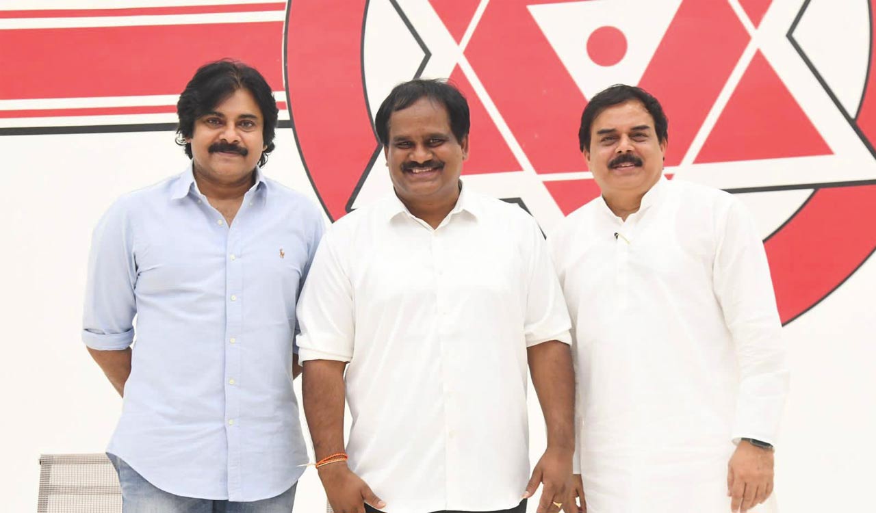 YSRCP MLC Vamsi Srinivas Yadav joins Jana Sena