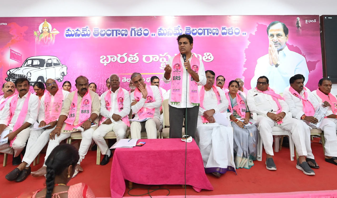 BJP, Congress are hand-in-glove with each other: KTR