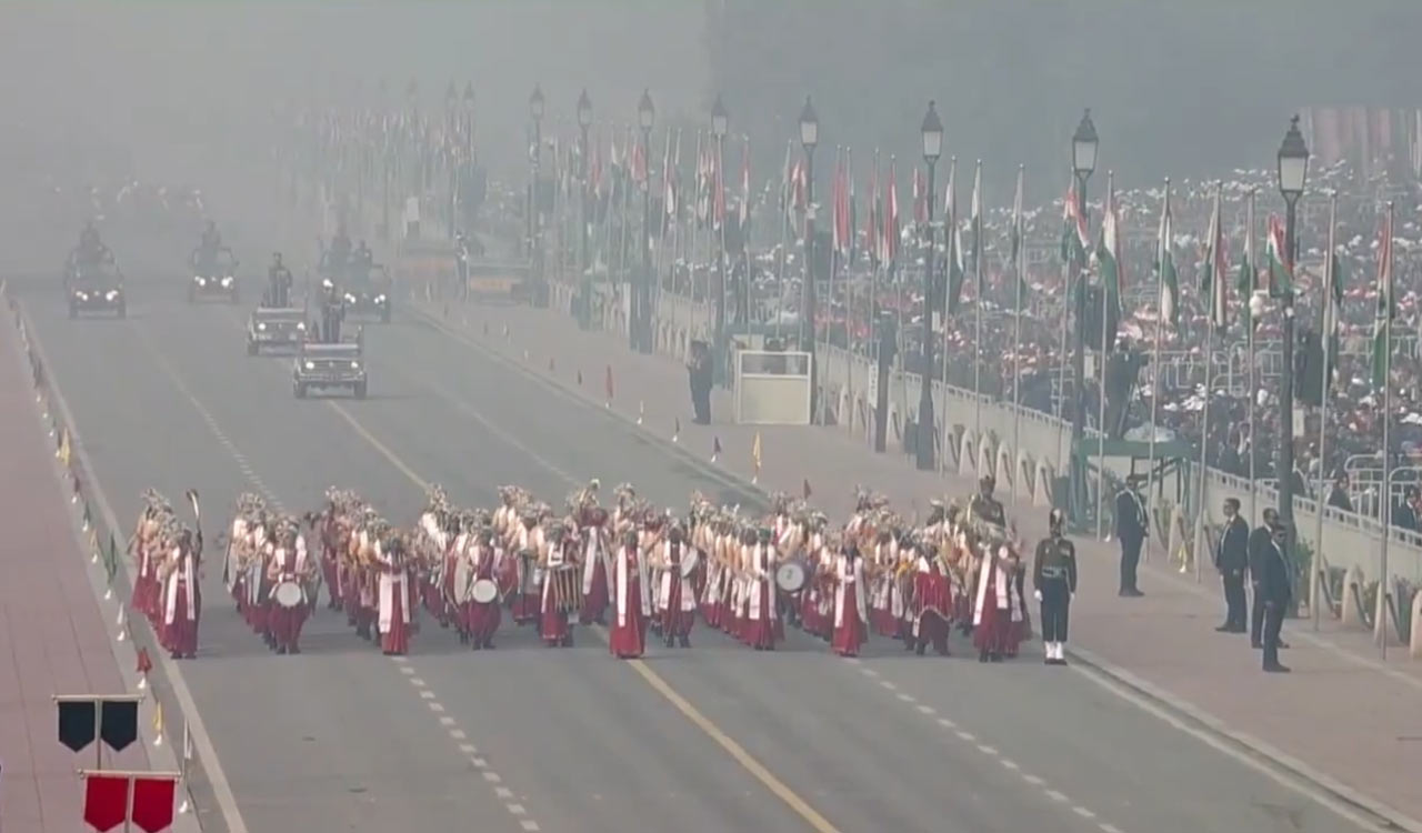 New Delhi: Citizens gather at Kartavya Path to witness iconic R-day Parade