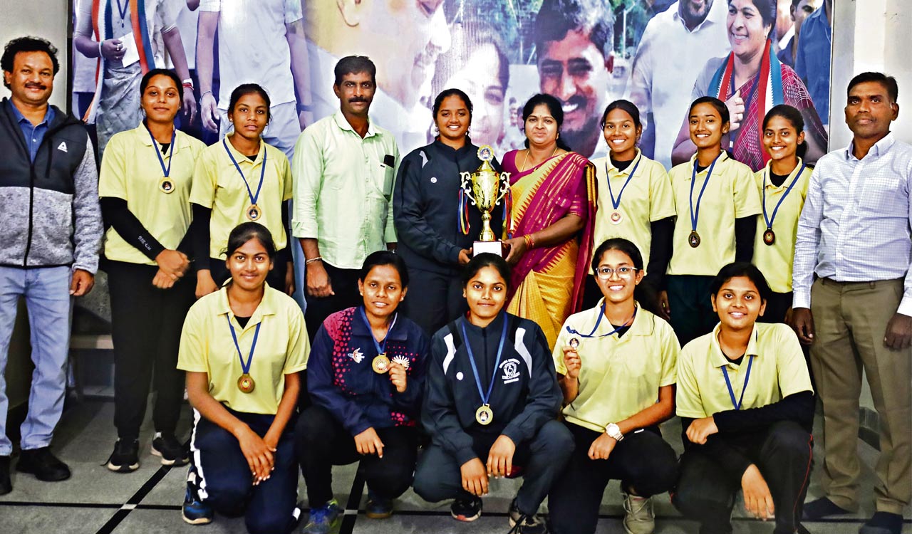 Ranga Reddy girls emerge winners of Inter-District Handball Championship