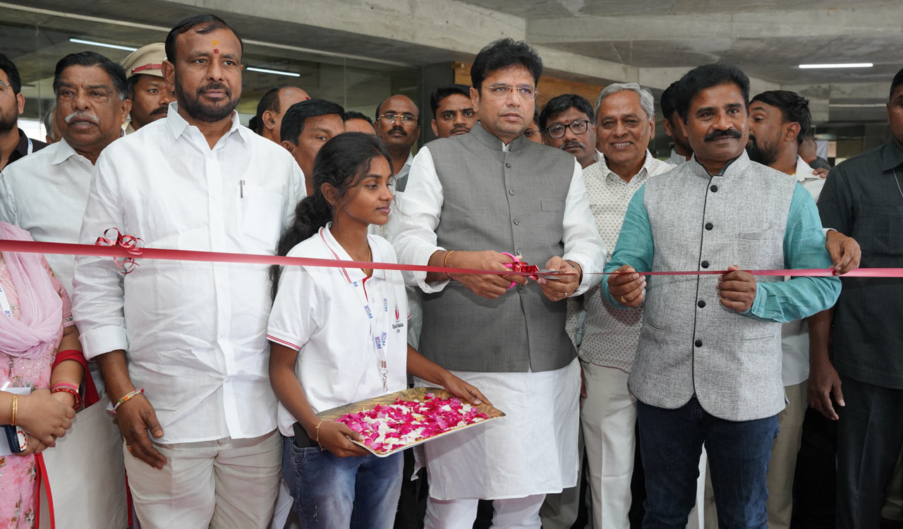 Industries Minister Sridhar Babu opens Social Startup Expo