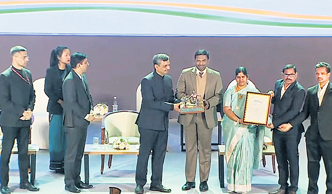 Telangana again bags rich haul of Swacch Survekshan awards