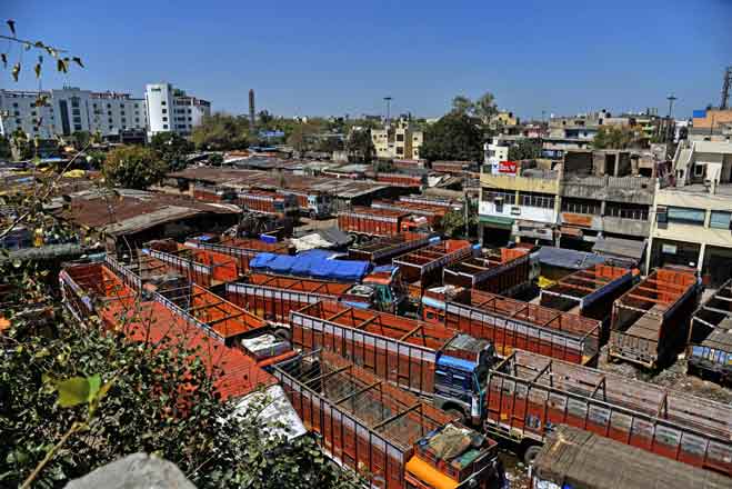 Truckers’ strike: AIMTC says govt assures discussion on new law; urges drivers to end protest