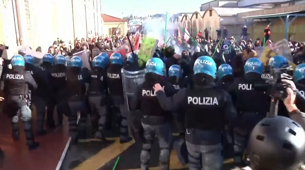 Police clash with pro-Palestinian protesters in Italy's Vicenza