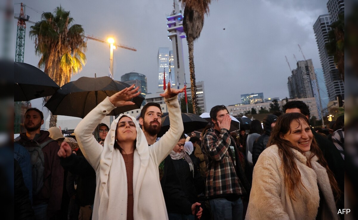 Israelis Dance, Sing, Pray For Gaza Hostages On 100th Day Of War