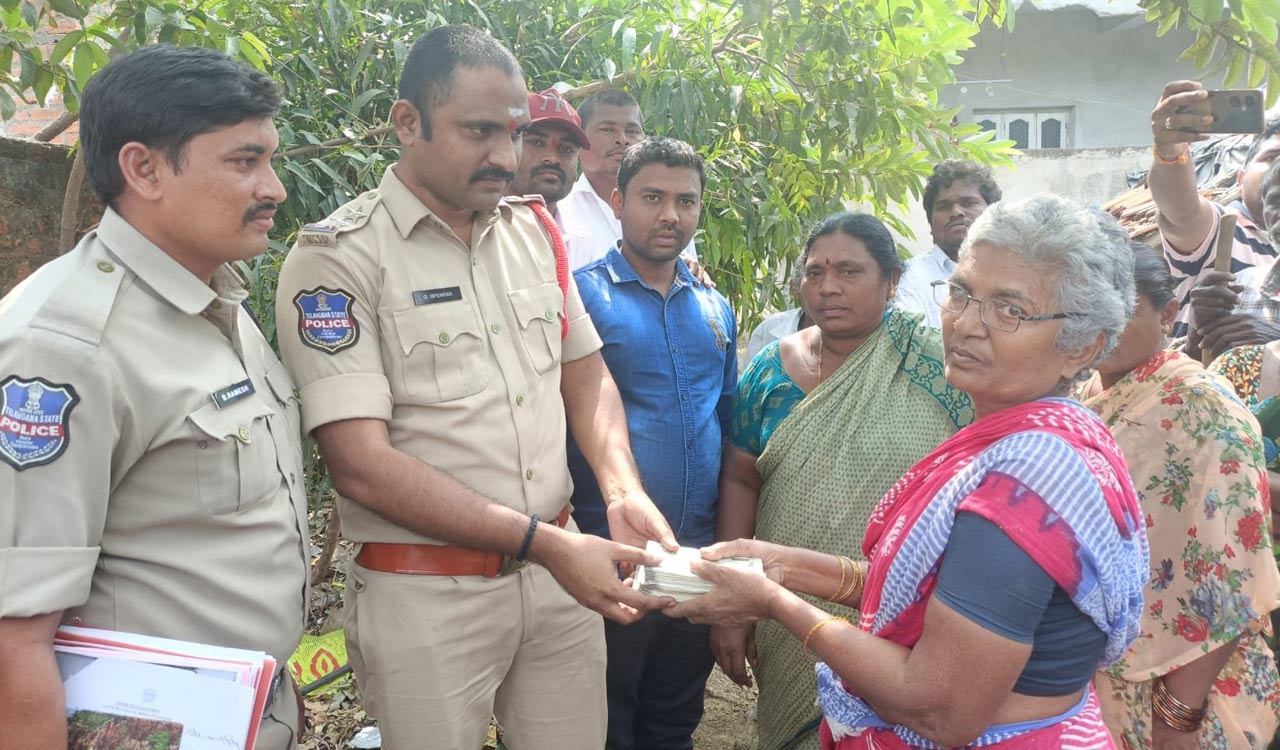 Telangana: Old woman buries Rs 2 lakh in courtyard, forgets location; Police recover buried savings