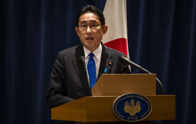 Japan PM Vows "Ceaseless" Aid As Snow Hampers Earthquake Relief Efforts