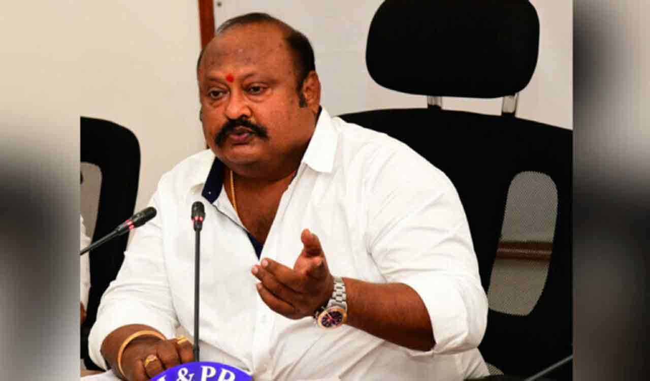 Defection of leaders danger to all parties: Gangula Kamalakar