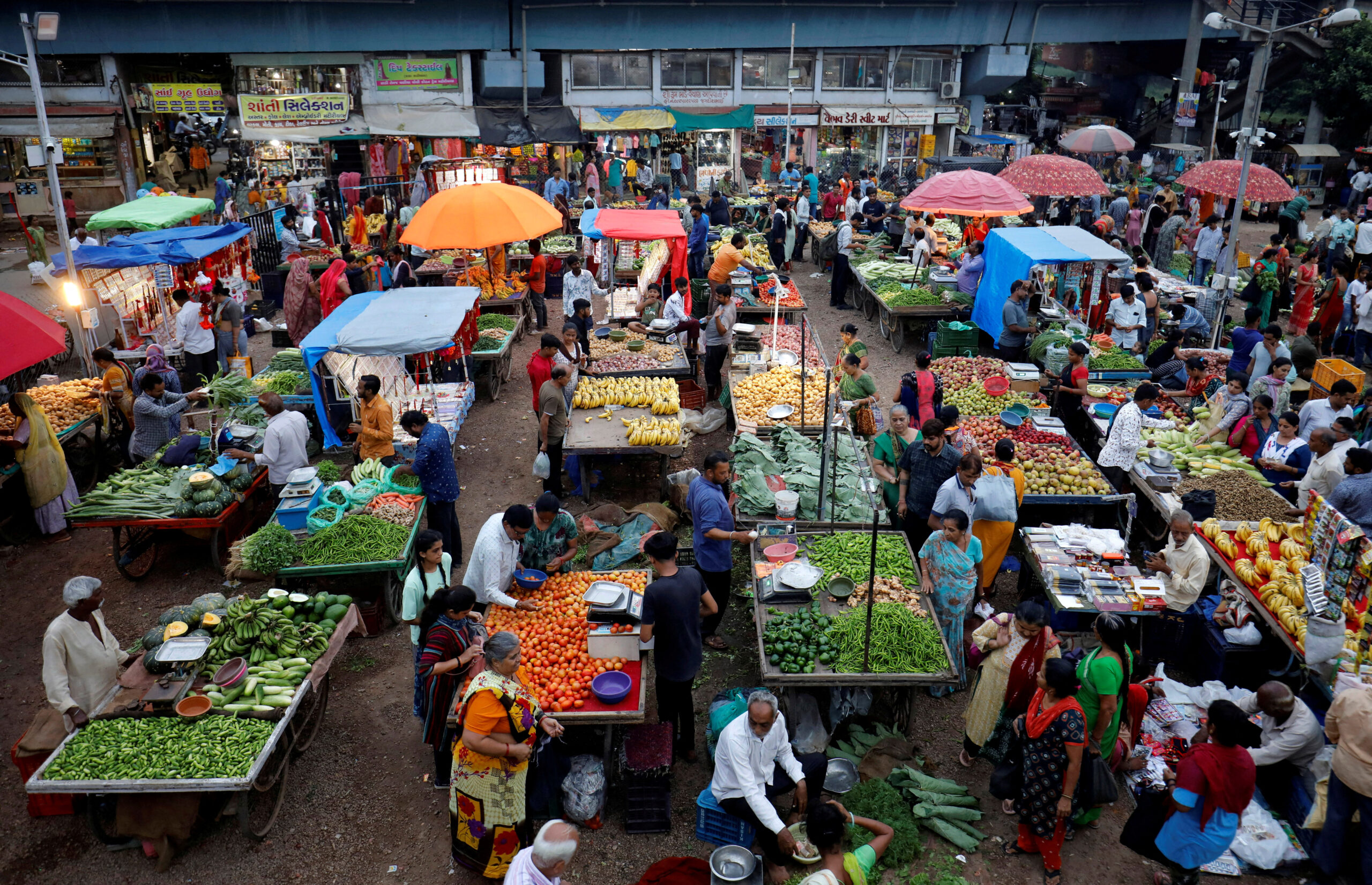 Inflation Moderating, Moving Towards 4% Target, Says RBI Governor