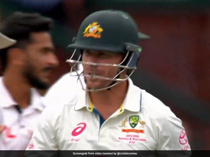 Watch: Warner Gets Guard Of Honour From Pak Players. Khawaja Does This