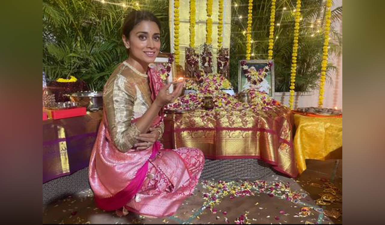 Shriya Saran wears her wedding saree to celebrate Pran Pratishtha of Ram Mandir