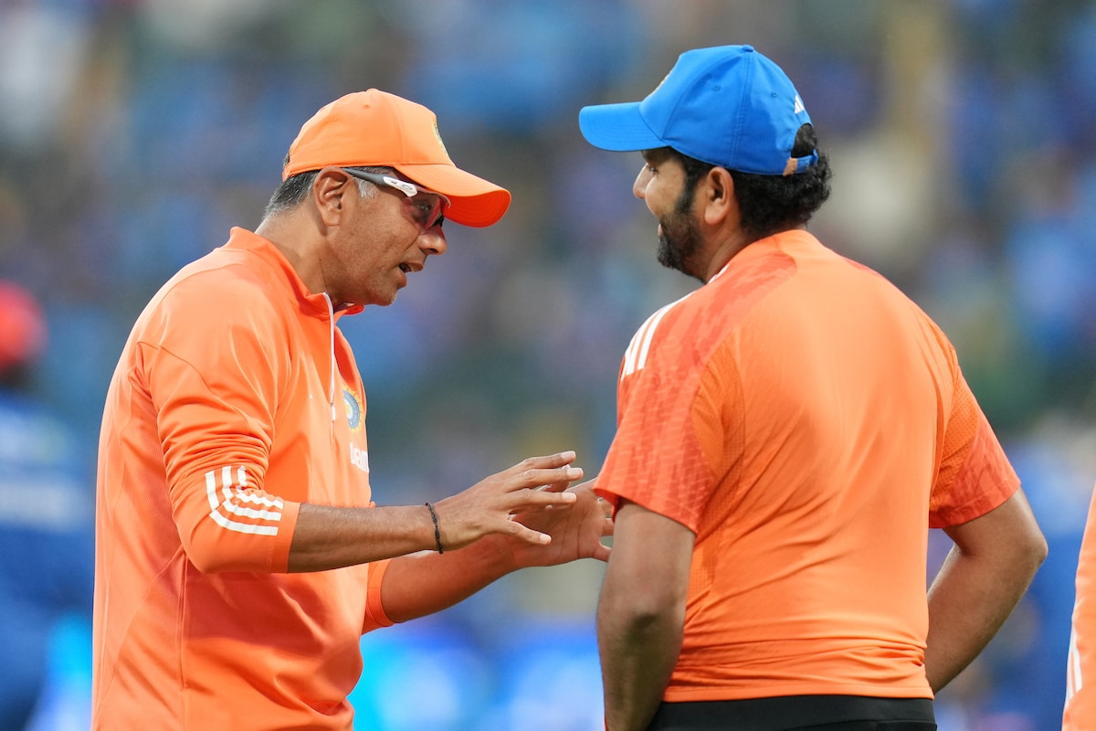 "No Gimmicks, No Strategy": Dravid On Rohit's 'Simple' Super Over Decision