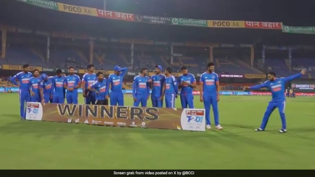 Watch: Kohli Channels Inner Child, Slides Into Team India's Photoshoot