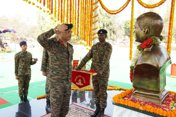 Bust of Galwan hero unveiled at Palani Drill Square