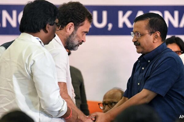Congress, AAP Team Up To Take On BJP In Gujarat Lok Sabha Polls