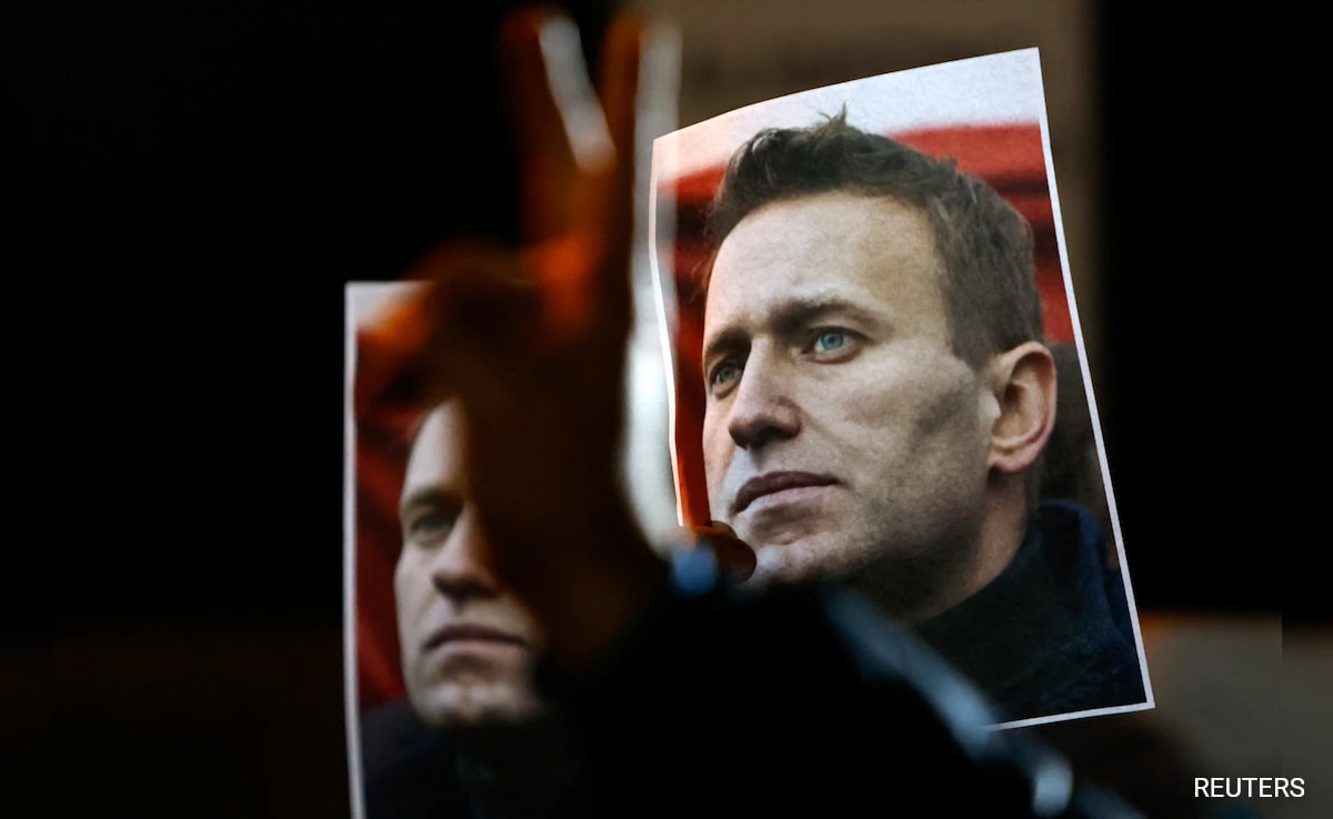 Alexei Navalny's Wife Accuses Putin Of Holding His Body "Hostage"