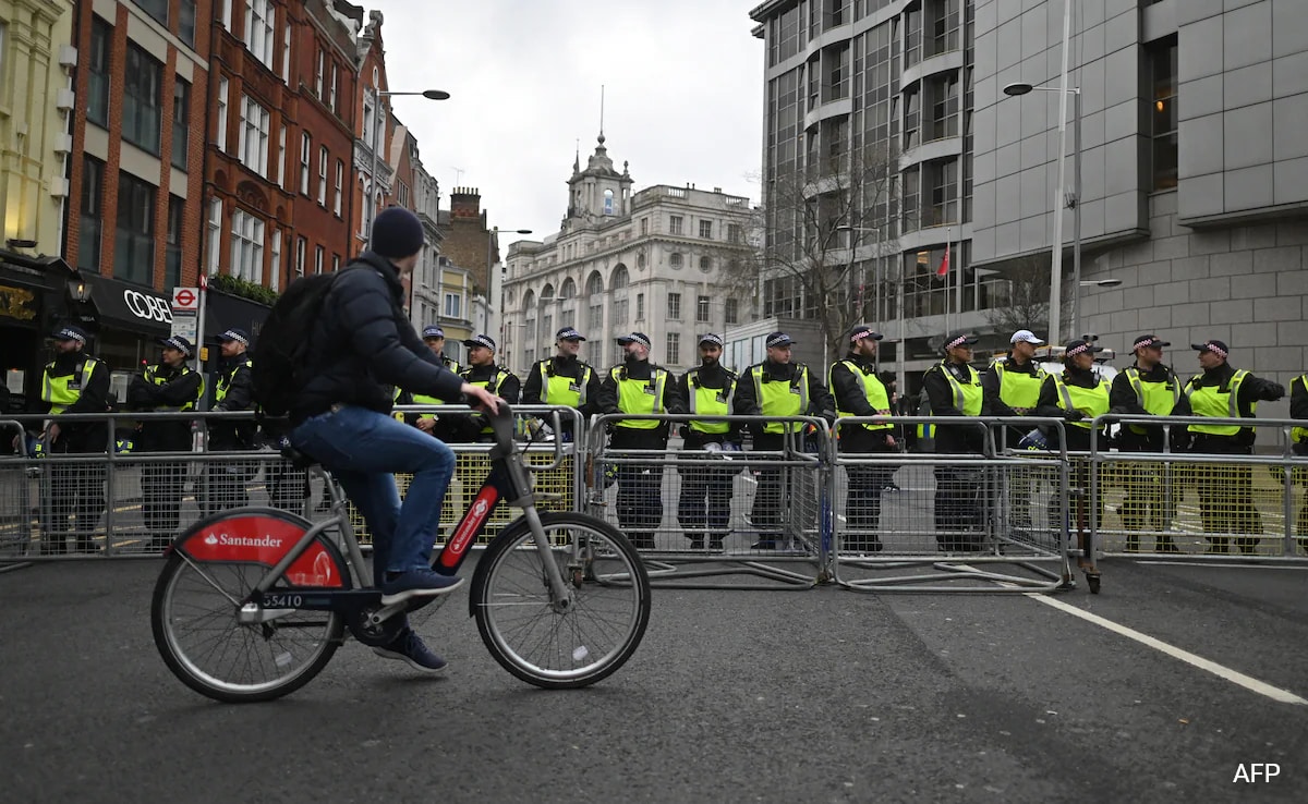 Thousands Join Pro-Palestinian March In London, 12 Arrested